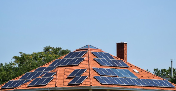 Harnessing Sunshine: How Solar Energy Works for You Harnessing Sunshine: How Solar Energy Works for You