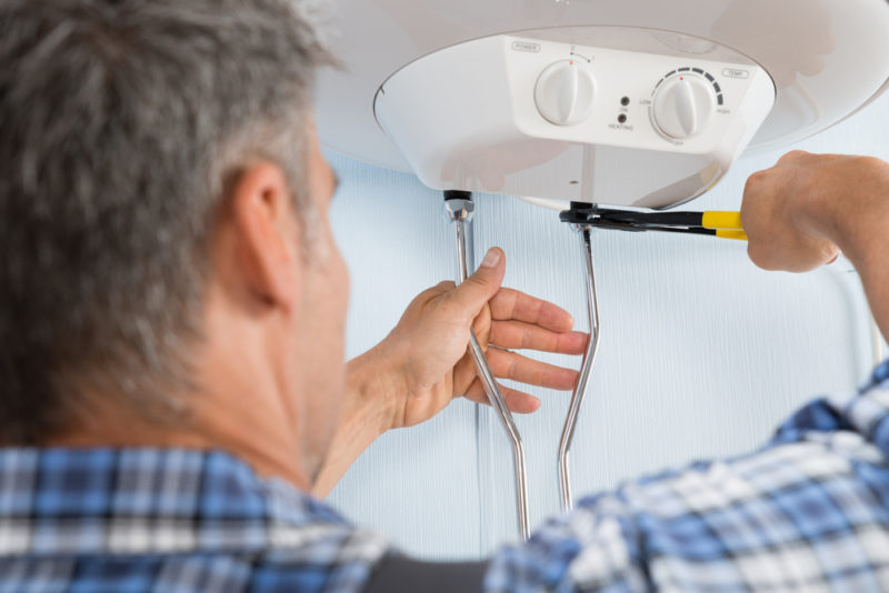 3 Signs Your Harahan, LA Water Heater Is Failing